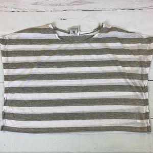 Exist striped cropped short top tee t-shirt white grey large sporty relaxed 1995